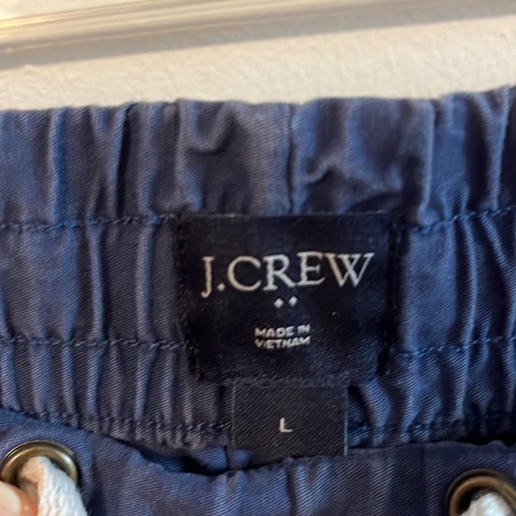 Men’s Large J Crew navy shorts - Picture 2 of 2